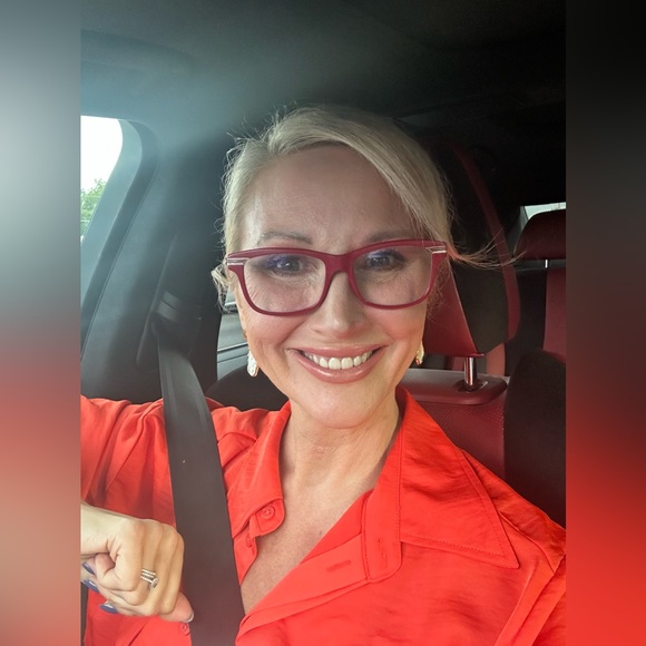 Meet your Posher, Melea - Picture 2 of 3